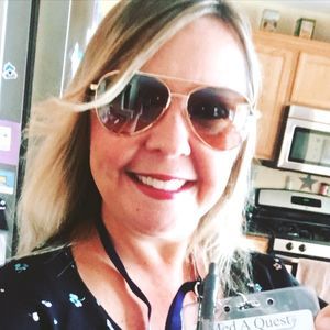 Meet your Posher, Kelli